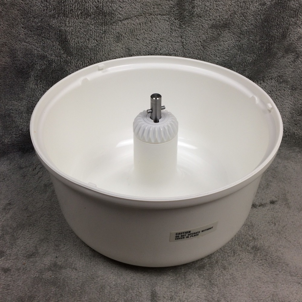 Vtg Bosch Universal Mixer UM3 Replacement Bowl 6 Qt White With Drive Shaft NICE
